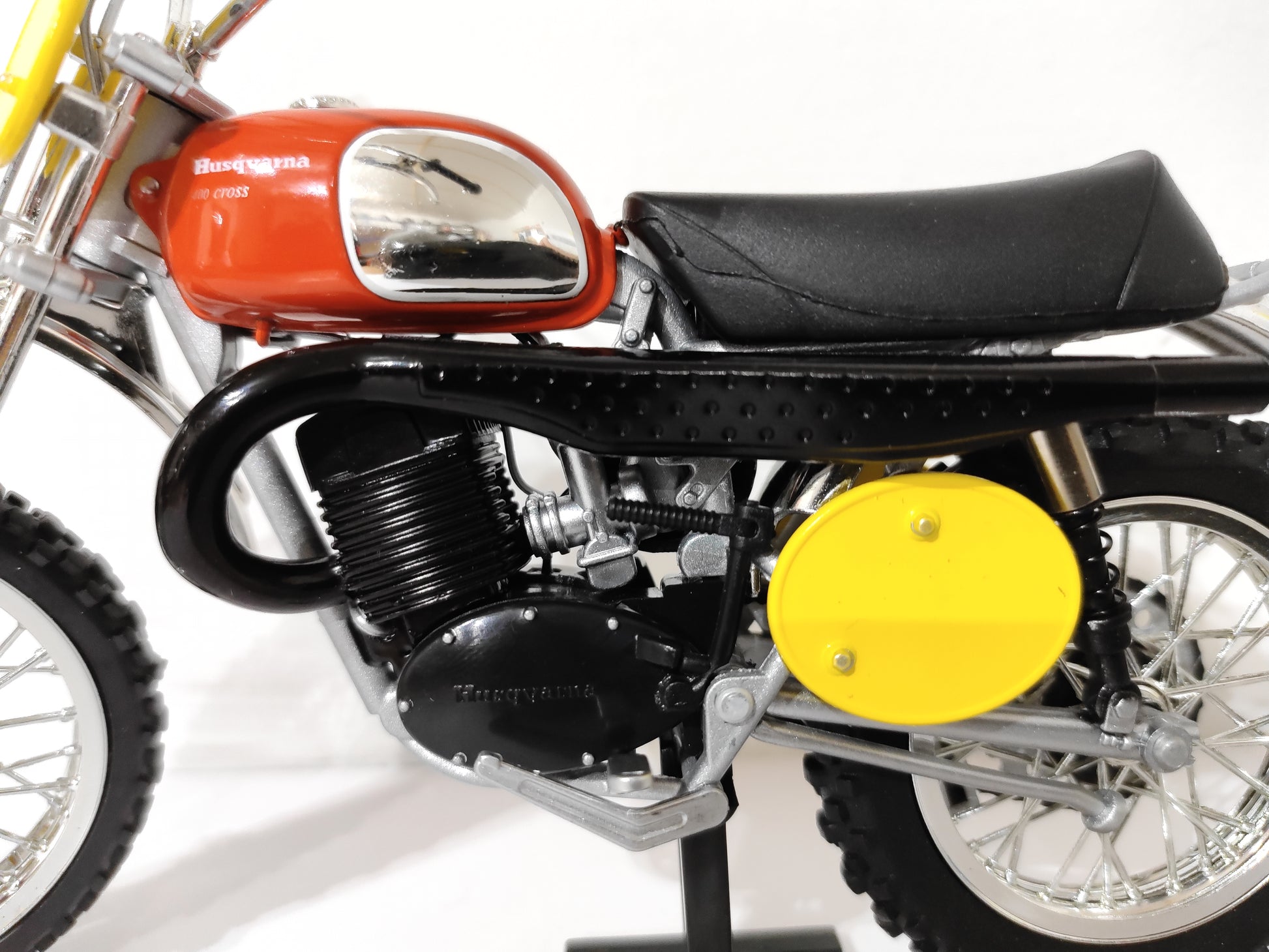 Moto Miniature Husqvarna Cross 400 1970 Replica Bengt Aberg | Motocross,  Enduro, Trail, Trial | GreenlandMX